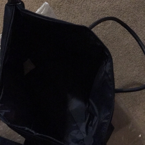 CLEAN OUT SALE!!!! DSW Weekender Duffle Bag - Picture 6 of 8